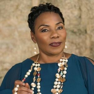 Meet your Posher, Charmaine